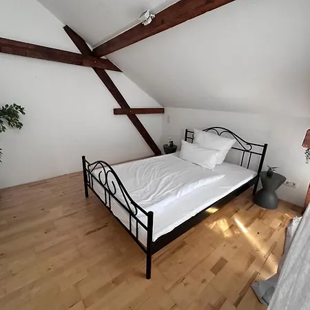 Maisonette In Zentral شقة كريفيلد